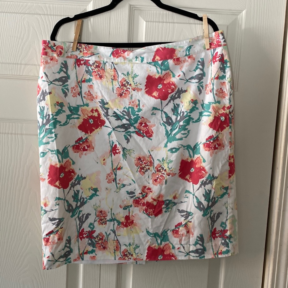 Van Heusen skirt
